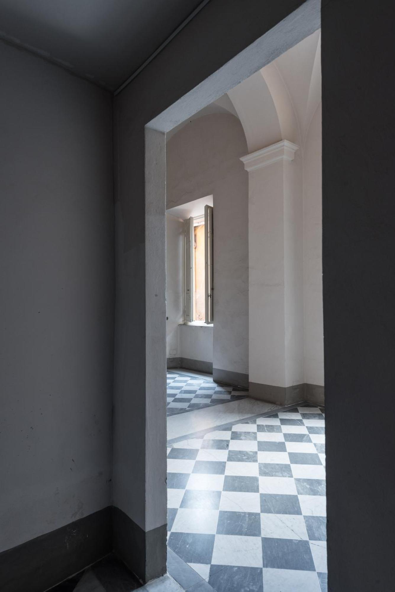 Single House * Pisa